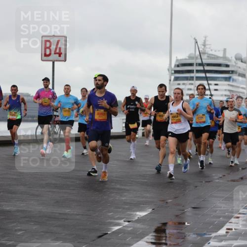 13.09.2026 - Kiel Lauf Andreas Tolksdorf http://msf.ph/oto/10418571 13.09.2026 10:57:11 Kiellinie 31, 2572, 11272, 4, 4, 12772, 8093, 902, 4954, 3194 meine-sportfotos.de