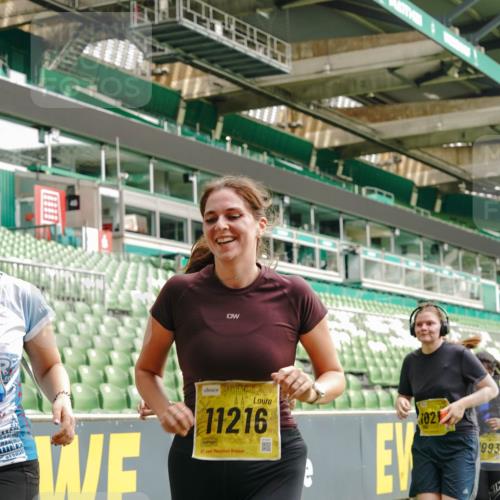 13.09.2026 - 21. swb-Marathon Bremen Michael Burmester http://msf.ph/oto/10418584 13.09.2026 10:43:14 Laufen im Stadion 10002, 10004, 10005, 10148, 10271, 10303, 10325, 10330, 10335, 10361, 10362, 10395, 10396, 10402, 10459, 10474, 10490, 10491, 10513, 10519, 10546, 10557, 10572, 10605, 10606, 10665, 10752, 10756, 10773, 10779, 10784, 10805, 10854, 10880, 10882, 10899, 10900, 10909, 10963, 10977, 10997, 11026, 11027, 11041, 11078, 11084, 11085, 11090, 11097, 11098, 11140, 11173, 11192, 11217, 11264, 11274, 11333, 11337, 11448, 11456, 11461, 11482 meine-sportfotos.de