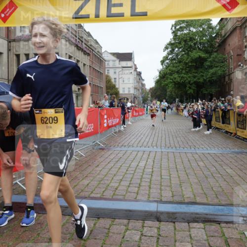 13.09.2026 - Kiel Lauf Yannick Fuchs http://msf.ph/oto/10418614 13.09.2026 09:39:59 Ziel 2123, 3416, 5946, 6209, 8620, 10031, 11034, 2510, 3522, 4090, 4104, 4605, 4862, 8591, 8620, 8807, 9351, 9367, 9444, 9782, 10303, 10769, 12172, 1120, 2546, 3724, 5081, 9734, 10413, 10418, 10825, 10971, 11410, 12715, 3522, 4104, 7216, 8591, 12833 meine-sportfotos.de