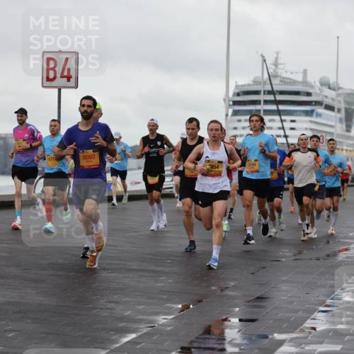 13.09.2026 - Kiel Lauf Andreas Tolksdorf http://msf.ph/oto/10418615 13.09.2026 10:57:11 Kiellinie 4, 12772, 11272, 8093, 954, 3194 meine-sportfotos.de
