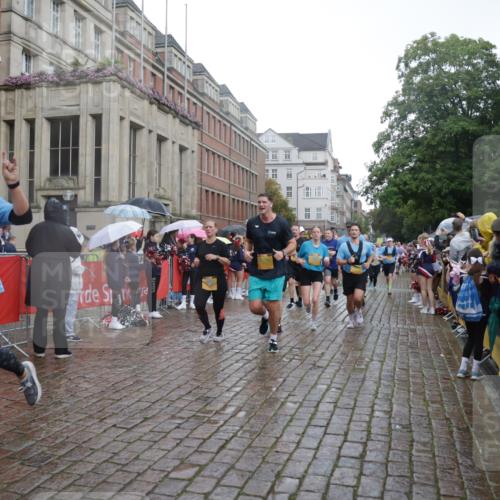 13.09.2026 - Kiel Lauf Yannick Fuchs http://msf.ph/oto/10418623 13.09.2026 10:50:44 Ziel 395, 715, 1737, 1921, 2029, 2521, 2530, 2578, 3238, 3295, 4279, 4875, 5426, 5430, 7224, 7229, 7314, 8105, 8768, 8848, 9013, 9508, 9599, 9798, 10028, 10029, 10192, 10198, 10391, 10968, 11684, 11960, 12092, 12262, 12602, 124, 177, 213, 274, 576, 706, 707, 807, 835, 952, 1008, 1124, 1154, 1779, 1904, 1980, 3032, 3214, 3216, 3436, 3737, 3769, 3889, 3929, 4270, 4714, 4743, 4922, 5100, 5394, 5456, 5549, 5800, 6127, 6248, 6250, 6666, 6864, 7266, 7520, 8131 meine-sportfotos.de