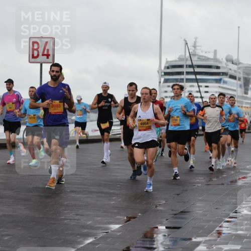 13.09.2026 - Kiel Lauf Andreas Tolksdorf http://msf.ph/oto/10418630 13.09.2026 10:57:11 Kiellinie 4, 11272, 12772, 8093, 4954, 3194 meine-sportfotos.de