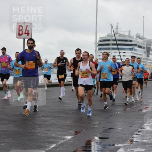 13.09.2026 - Kiel Lauf Andreas Tolksdorf http://msf.ph/oto/10418636 13.09.2026 10:57:11 Kiellinie 4, 11272, 12772, 39, 8093, 4954, 3194 meine-sportfotos.de