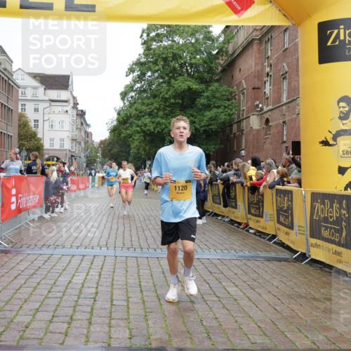 13.09.2026 - Kiel Lauf Yannick Fuchs http://msf.ph/oto/10418660 13.09.2026 09:40:07 Ziel 1120, 2546, 3416, 5081, 5946, 12715, 2123, 2510, 4090, 4605, 4862, 6209, 8620, 9351, 9367, 9444, 9782, 10031, 10303, 10769, 11034, 12172, 2284, 2695, 3694, 3724, 4987, 9734, 10413, 10418, 10825, 10971, 11410, 3522, 4104, 8591, 8807, 9351, 9444 meine-sportfotos.de