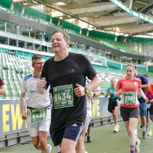 13.09.2026 - 21. swb-Marathon Bremen Michael Burmester http://msf.ph/oto/10418662 13.09.2026 13:20:42 Laufen im Stadion 333, 423, 464, 512, 620, 704, 782, 938, 1066, 1129, 1156, 1158, 1177, 1316, 1409, 1439, 1446, 1676, 1697, 1756, 1808, 1815, 1846, 1916, 2010, 2028, 2064, 2139, 2201, 2240, 2258, 2278, 2315, 2349, 2394, 2395, 2414, 2417, 2437, 2501, 2519, 2533, 2551, 2588, 2626, 2689, 2694, 2695, 2702, 2703, 2722, 2736, 2756, 2793, 2828, 2886, 2954, 3004, 3010, 3017, 3018, 3035, 3036, 3037, 3059, 3070, 3074, 3102, 3116, 3139, 3144, 3243, 3263, 3264, 3310, 3315 meine-sportfotos.de