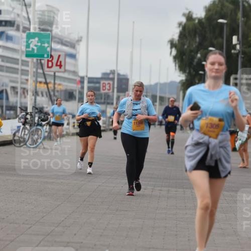13.09.2026 - Kiel Lauf Andreas Tolksdorf http://msf.ph/oto/10418663 13.09.2026 10:08:33 Kiellinie 4, 3, 11388, 1305, 3935 meine-sportfotos.de