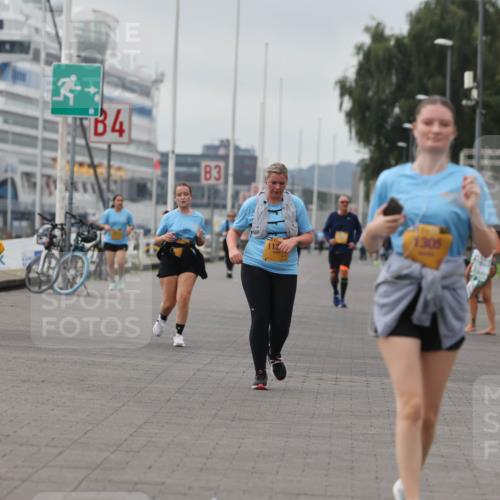 13.09.2026 - Kiel Lauf Andreas Tolksdorf http://msf.ph/oto/10418670 13.09.2026 10:08:33 Kiellinie 4, 3, 113, 1305, 38, 3935 meine-sportfotos.de