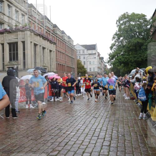 13.09.2026 - Kiel Lauf Yannick Fuchs http://msf.ph/oto/10418671 13.09.2026 10:50:50 Ziel 715, 2029, 2578, 2772, 3238, 3295, 4279, 4354, 5426, 5430, 5992, 7224, 7314, 8105, 8215, 8848, 9092, 9508, 9599, 9689, 9798, 10028, 10029, 10198, 10968, 11454, 11684, 11960, 12262, 12608, 177, 213, 274, 395, 576, 807, 835, 952, 1008, 1124, 1737, 1779, 1904, 1921, 1980, 2521, 2530, 3032, 3214, 3216, 3436, 3737, 3769, 3929, 4270, 4743, 4875, 4922, 5100, 5456, 5549, 5800, 6127, 6248, 6250, 6666, 6864, 7229, 7266, 7520, 8131, 8768, 10192, 10391, 12092, 3436 meine-sportfotos.de