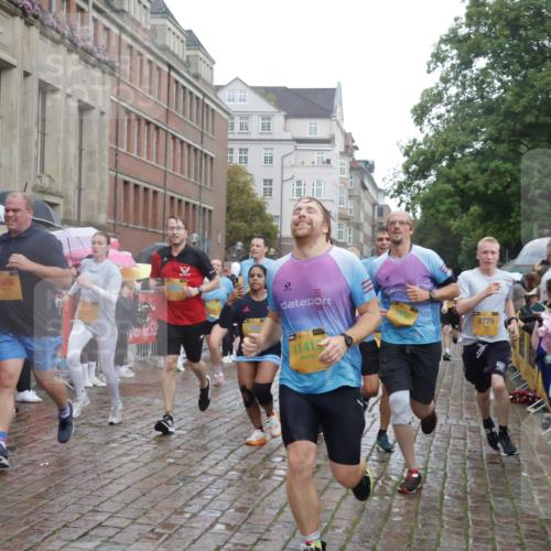 13.09.2026 - Kiel Lauf Yannick Fuchs http://msf.ph/oto/10418678 13.09.2026 10:50:51 Ziel 715, 2029, 2578, 2772, 3238, 3295, 4279, 4354, 5426, 5430, 5992, 7224, 7314, 8105, 8215, 8848, 9092, 9508, 9599, 9689, 9798, 10028, 10029, 10198, 10968, 11454, 11684, 11960, 12262, 12608, 177, 213, 274, 395, 576, 807, 835, 952, 1124, 1737, 1779, 1904, 1921, 1980, 2521, 2530, 3032, 3214, 3216, 3436, 3737, 3769, 3929, 4270, 4875, 4922, 5100, 5456, 5549, 5800, 6127, 6666, 6864, 7229, 7266, 7520, 8131, 8768, 10192, 10391, 10968, 11684, 12092, 12262, 3214, 3216, 3436 meine-sportfotos.de