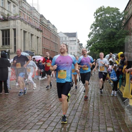 13.09.2026 - Kiel Lauf Yannick Fuchs http://msf.ph/oto/10418686 13.09.2026 10:50:52 Ziel 715, 2029, 2578, 2772, 3238, 3295, 4279, 4354, 5426, 5430, 5992, 7224, 7314, 8105, 8215, 8848, 9092, 9508, 9599, 9689, 9798, 10028, 10029, 10198, 11454, 11960, 12608, 177, 213, 274, 395, 576, 807, 835, 952, 1124, 1737, 1779, 1904, 1921, 1980, 2521, 2530, 3032, 3214, 3216, 3436, 3737, 3769, 3929, 4270, 4875, 4922, 5100, 5426, 5430, 5456, 5549, 5800, 6127, 6666, 6864, 7229, 7266, 7520, 8105, 8131, 8768, 9599, 10192, 10198, 10391, 10968, 11684, 12092, 12262, 3214, 3216, 3436 meine-sportfotos.de