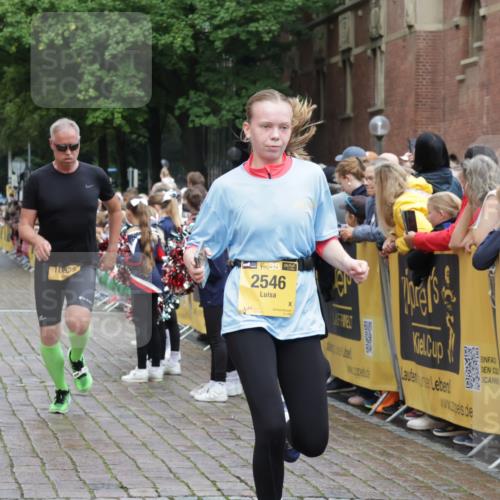 13.09.2026 - Kiel Lauf Yannick Fuchs http://msf.ph/oto/10418711 13.09.2026 09:40:13 Ziel 1120, 2546, 3724, 5081, 9734, 10413, 10418, 10825, 11410, 12715, 2123, 2510, 3416, 4090, 4605, 4862, 5946, 6209, 8620, 9367, 9782, 10031, 10303, 10769, 11034, 12172, 1081, 2284, 2695, 2847, 3694, 4987, 7239, 10971, 9351, 9444, 9782, 10303, 10769, 12172 meine-sportfotos.de