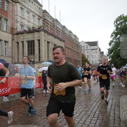 13.09.2026 - Kiel Lauf Yannick Fuchs http://msf.ph/oto/10418721 13.09.2026 10:50:56 Ziel 715, 1442, 2029, 2578, 2772, 4354, 5992, 6557, 7013, 7314, 8215, 9092, 9508, 9689, 9798, 11454, 12608, 213, 274, 395, 576, 715, 807, 835, 952, 1124, 1737, 1779, 1904, 1921, 1980, 2521, 2530, 3032, 3238, 3295, 3737, 3769, 3929, 4279, 4875, 4922, 5100, 5426, 5430, 5549, 5800, 6127, 6666, 6864, 7224, 7229, 7266, 7520, 8105, 8131, 8768, 8848, 9599, 10028, 10029, 10192, 10198, 10391, 10968, 11684, 11960, 12092, 12262, 251, 3214, 3216, 3436 meine-sportfotos.de