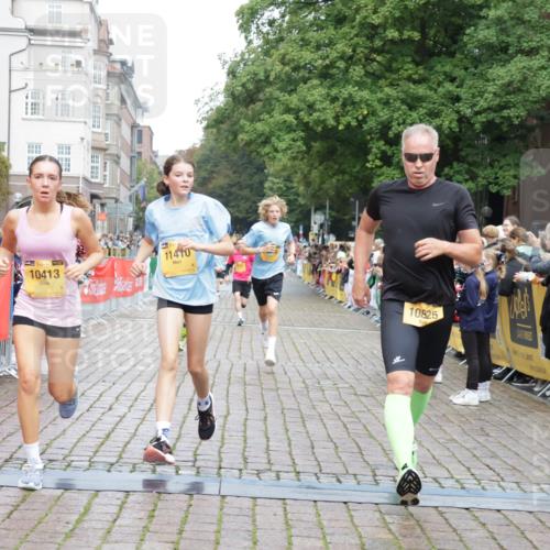 13.09.2026 - Kiel Lauf Yannick Fuchs http://msf.ph/oto/10418737 13.09.2026 09:40:15 Ziel 1120, 2546, 3724, 4987, 5081, 9734, 10413, 10418, 10825, 10971, 11410, 12715, 1120, 2123, 2510, 3416, 4090, 4605, 4862, 5946, 6209, 8620, 9367, 9782, 10031, 10769, 11034, 12172, 1081, 2284, 2695, 2847, 3694, 7239, 11750, 4862, 9351, 9444, 9782, 10303, 10769, 12172 meine-sportfotos.de