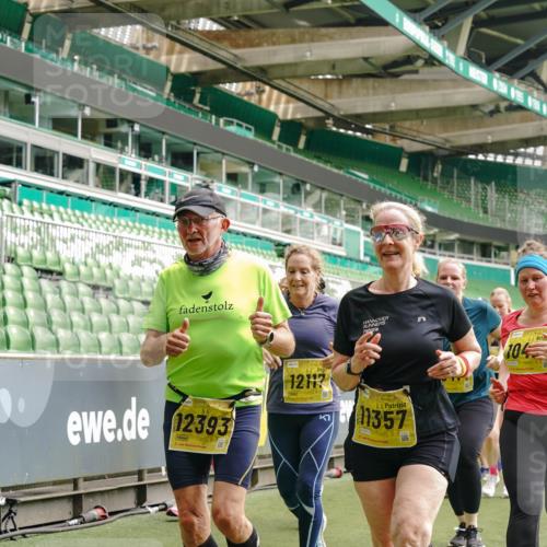13.09.2026 - 21. swb-Marathon Bremen Michael Burmester http://msf.ph/oto/10418786 13.09.2026 10:43:20 Laufen im Stadion 10002, 10004, 10005, 10148, 10271, 10303, 10325, 10330, 10335, 10361, 10362, 10395, 10396, 10402, 10459, 10474, 10490, 10491, 10513, 10519, 10557, 10572, 10605, 10606, 10665, 10752, 10756, 10773, 10779, 10784, 10805, 10854, 10880, 10882, 10899, 10900, 10909, 10963, 10997, 11026, 11027, 11041, 11078, 11084, 11085, 11090, 11097, 11098, 11140, 11173, 11192, 11217, 11264, 11274, 11333, 11337, 11355, 11448, 11456, 11461, 11482 meine-sportfotos.de