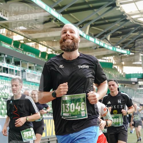 13.09.2026 - 21. swb-Marathon Bremen Michael Burmester http://msf.ph/oto/10418791 13.09.2026 13:20:45 Laufen im Stadion 333, 423, 441, 464, 512, 601, 620, 704, 782, 938, 1066, 1094, 1129, 1156, 1158, 1177, 1316, 1409, 1439, 1446, 1518, 1676, 1697, 1756, 1808, 1815, 1846, 1916, 2010, 2028, 2064, 2139, 2201, 2240, 2258, 2278, 2315, 2349, 2394, 2395, 2414, 2417, 2437, 2501, 2519, 2533, 2551, 2588, 2626, 2689, 2694, 2695, 2702, 2722, 2736, 2756, 2793, 2828, 2886, 2954, 3004, 3010, 3017, 3018, 3035, 3036, 3037, 3059, 3070, 3074, 3102, 3116, 3139, 3144, 3243, 3263, 3264, 3310, 3315 meine-sportfotos.de