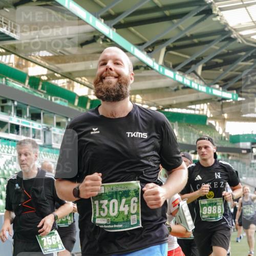13.09.2026 - 21. swb-Marathon Bremen Michael Burmester http://msf.ph/oto/10418804 13.09.2026 13:20:45 Laufen im Stadion 333, 423, 441, 464, 512, 601, 620, 704, 782, 938, 1066, 1094, 1129, 1156, 1158, 1177, 1316, 1409, 1439, 1446, 1518, 1676, 1697, 1756, 1808, 1815, 1846, 1916, 2010, 2028, 2064, 2139, 2201, 2240, 2258, 2278, 2315, 2349, 2394, 2395, 2414, 2417, 2437, 2501, 2519, 2533, 2551, 2588, 2626, 2689, 2694, 2695, 2702, 2722, 2736, 2756, 2793, 2828, 2886, 2954, 3004, 3010, 3017, 3018, 3035, 3036, 3037, 3059, 3070, 3074, 3102, 3116, 3139, 3144, 3243, 3263, 3264, 3310, 3315 meine-sportfotos.de