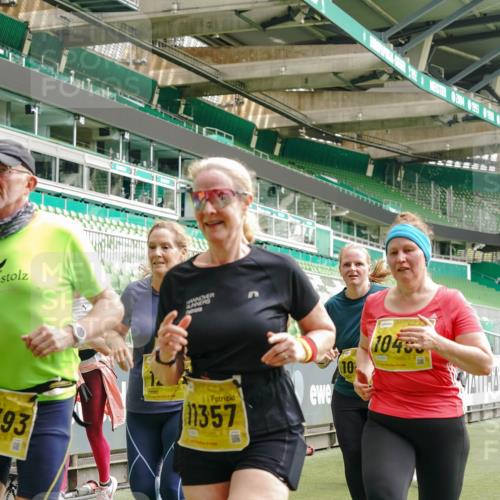 13.09.2026 - 21. swb-Marathon Bremen Michael Burmester http://msf.ph/oto/10418825 13.09.2026 10:43:21 Laufen im Stadion 10002, 10004, 10005, 10148, 10271, 10303, 10325, 10330, 10335, 10361, 10362, 10395, 10396, 10402, 10459, 10474, 10490, 10491, 10513, 10519, 10557, 10572, 10605, 10606, 10665, 10752, 10756, 10773, 10779, 10784, 10805, 10854, 10880, 10882, 10899, 10900, 10909, 10963, 10997, 11026, 11027, 11041, 11078, 11084, 11085, 11090, 11097, 11098, 11140, 11173, 11192, 11217, 11264, 11274, 11333, 11337, 11355, 11408, 11448, 11456, 11461, 11482 meine-sportfotos.de