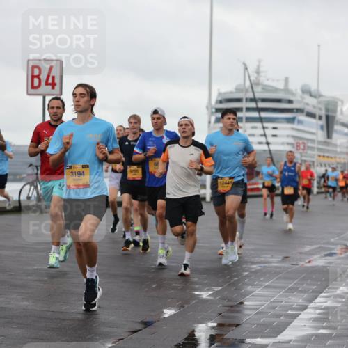 13.09.2026 - Kiel Lauf Andreas Tolksdorf http://msf.ph/oto/10418826 13.09.2026 10:57:13 Kiellinie 902, 4, 3194, 9795, 12448, 83 meine-sportfotos.de