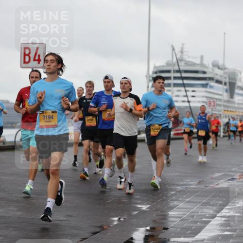 13.09.2026 - Kiel Lauf Andreas Tolksdorf http://msf.ph/oto/10418836 13.09.2026 10:57:13 Kiellinie 4, 38, 902, 1, 39, 3194, 9795, 12448, 3 meine-sportfotos.de