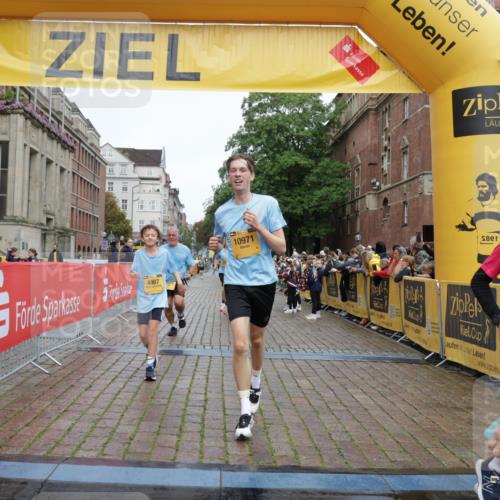 13.09.2026 - Kiel Lauf Yannick Fuchs http://msf.ph/oto/10418847 13.09.2026 09:40:21 Ziel 2284, 2546, 2695, 3694, 3724, 4987, 9734, 10413, 10418, 10825, 10971, 11410, 1120, 2123, 2510, 3416, 4605, 5081, 5946, 6209, 8620, 9367, 10031, 11034, 12715, 1081, 2847, 3552, 6563, 7131, 7239, 7730, 11750, 12225, 2510, 4090, 4605, 4862, 8620, 9367, 9782, 10769, 12172 meine-sportfotos.de
