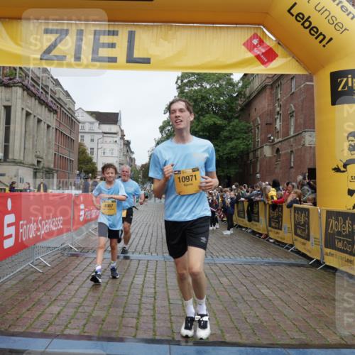 13.09.2026 - Kiel Lauf Yannick Fuchs http://msf.ph/oto/10418854 13.09.2026 09:40:21 Ziel 2284, 2546, 2695, 3694, 3724, 4987, 9734, 10413, 10418, 10825, 10971, 11410, 1120, 2123, 2510, 3416, 4605, 5081, 5946, 6209, 8620, 9367, 10031, 11034, 12715, 1081, 2847, 3552, 6563, 7131, 7239, 7730, 11750, 12225, 2510, 4090, 4605, 4862, 8620, 9367, 9782, 10769, 12172 meine-sportfotos.de