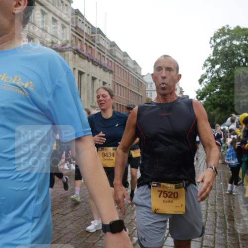 13.09.2026 - Kiel Lauf Yannick Fuchs http://msf.ph/oto/10418868 13.09.2026 10:51:03 Ziel 386, 638, 1442, 1758, 2730, 2772, 4106, 4258, 4259, 4273, 4354, 4745, 5999, 6293, 6557, 7013, 7469, 8464, 9092, 9689, 10455, 11281, 11454, 395, 715, 807, 952, 1124, 1737, 1904, 1921, 2029, 2521, 2530, 2578, 3238, 3295, 3929, 4279, 4875, 4922, 5426, 5430, 5549, 5800, 5992, 6666, 6864, 7224, 7229, 7266, 7314, 7520, 8105, 8131, 8215, 8768, 8848, 9508, 9599, 9798, 10028, 10029, 10192, 10198, 10391, 10968, 11684, 11960, 12092, 12262, 238, 251 meine-sportfotos.de