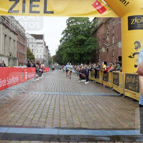 13.09.2026 - Kiel Lauf Yannick Fuchs http://msf.ph/oto/10418907 13.09.2026 09:40:24 Ziel 2284, 2695, 3694, 3724, 4987, 9734, 10418, 10971, 11410, 1120, 2123, 2546, 3416, 5081, 5946, 6209, 8620, 10031, 10413, 10825, 11034, 11410, 12715, 420, 1081, 2847, 3552, 6563, 7131, 7239, 7730, 10353, 11750, 12225, 2510, 4090, 4605, 4862, 8620, 9367 meine-sportfotos.de