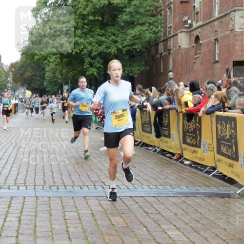 13.09.2026 - Kiel Lauf Yannick Fuchs http://msf.ph/oto/10418933 13.09.2026 09:40:26 Ziel 1081, 2284, 2695, 2847, 3694, 3724, 4987, 9734, 10418, 10971, 1120, 2123, 2546, 3416, 5081, 5946, 6209, 10031, 10413, 10825, 11034, 11410, 12715, 420, 3552, 6563, 7131, 7239, 7730, 10353, 11750, 11792, 12225, 2123, 2510, 4090, 4605, 8620, 9367, 10031, 11034 meine-sportfotos.de