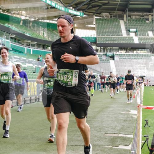 13.09.2026 - 21. swb-Marathon Bremen Michael Burmester http://msf.ph/oto/10418940 13.09.2026 13:20:49 Laufen im Stadion 333, 423, 441, 464, 601, 620, 704, 782, 938, 1066, 1094, 1129, 1156, 1158, 1177, 1316, 1409, 1439, 1446, 1518, 1676, 1697, 1756, 1808, 1815, 1846, 1916, 2010, 2028, 2064, 2139, 2201, 2258, 2278, 2315, 2349, 2394, 2395, 2414, 2417, 2437, 2501, 2519, 2533, 2551, 2588, 2626, 2694, 2695, 2702, 2722, 2736, 2756, 2793, 2828, 2886, 2954, 3004, 3010, 3017, 3018, 3035, 3036, 3037, 3059, 3070, 3074, 3102, 3116, 3139, 3144, 3243, 3263, 3264, 3310, 3315 meine-sportfotos.de