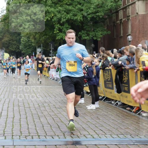 13.09.2026 - Kiel Lauf Yannick Fuchs http://msf.ph/oto/10418951 13.09.2026 09:40:27 Ziel 1081, 2284, 2695, 2847, 3694, 3724, 4987, 7239, 9734, 10418, 10971, 1120, 2123, 2546, 3416, 3724, 5081, 5946, 6209, 10031, 10413, 10418, 10825, 11034, 11410, 12715, 420, 3552, 6563, 7131, 7730, 10353, 11750, 11792, 12225, 2123, 2510, 4090, 4605, 8620, 9367, 10031, 11034 meine-sportfotos.de