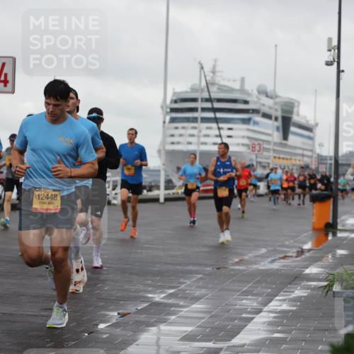 13.09.2026 - Kiel Lauf Andreas Tolksdorf http://msf.ph/oto/10418961 13.09.2026 10:57:15 Kiellinie 4, 4833, 6871, 12448, 3 meine-sportfotos.de