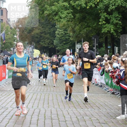 13.09.2026 - Kiel Lauf Yannick Fuchs http://msf.ph/oto/10418983 13.09.2026 09:40:30 Ziel 1081, 2284, 2695, 2847, 3694, 4987, 7239, 11750, 1120, 2546, 3416, 3724, 4987, 5081, 5946, 6209, 9734, 10413, 10418, 10825, 10971, 11410, 12715, 420, 3552, 6563, 7131, 7730, 9578, 10353, 11792, 12225, 2123, 6209, 8620, 10031, 11034 meine-sportfotos.de