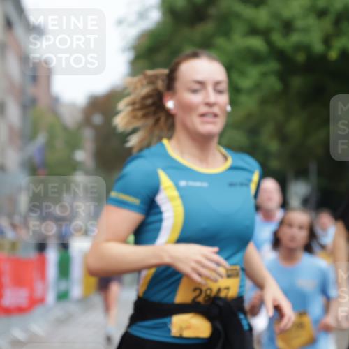 13.09.2026 - Kiel Lauf Yannick Fuchs http://msf.ph/oto/10419015 13.09.2026 09:40:32 Ziel 1081, 2695, 2847, 3694, 7239, 11750, 1120, 2284, 2546, 3416, 3724, 4987, 5081, 5946, 9734, 10413, 10418, 10825, 10971, 11410, 12715, 420, 1630, 3552, 6299, 6563, 7131, 7730, 8636, 9578, 10353, 11792, 12225, 2123, 6209, 10031, 11034 meine-sportfotos.de