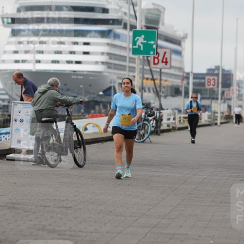 13.09.2026 - Kiel Lauf Andreas Tolksdorf http://msf.ph/oto/10419131 13.09.2026 10:08:53 Kiellinie 2913, 84, 83, 7737 meine-sportfotos.de
