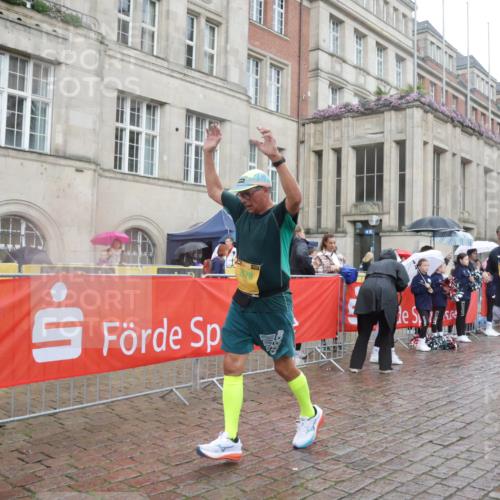 13.09.2026 - Kiel Lauf Yannick Fuchs http://msf.ph/oto/10419155 13.09.2026 10:51:22 Ziel 238, 240, 251, 260, 680, 901, 2672, 2803, 3029, 3751, 3879, 4040, 4205, 4271, 4619, 5525, 6663, 6865, 6948, 7043, 7914, 9030, 9699, 9742, 9834, 9951, 10459, 10474, 10617, 11154, 11171, 11214, 12019, 12237, 12300, 12644, 386, 638, 1442, 1758, 2029, 2247, 2578, 2730, 2772, 3873, 4106, 4258, 4259, 4273, 4354, 4745, 5992, 5999, 6293, 6557, 7013, 7314, 7469, 8215, 8464, 9007, 9092, 9508, 9689, 9798, 11454, 101, 201, 310, 1754, 2393, 2468, 3013, 4084, 5174, 7141, 715 meine-sportfotos.de
