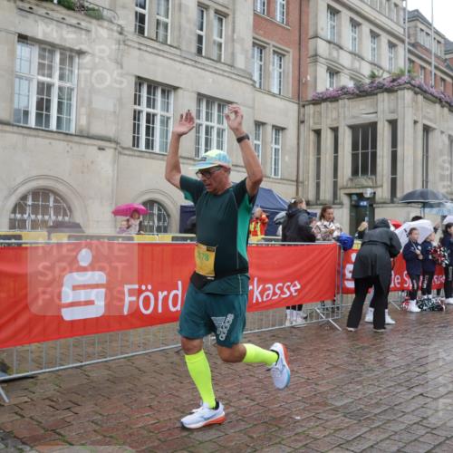 13.09.2026 - Kiel Lauf Yannick Fuchs http://msf.ph/oto/10419161 13.09.2026 10:51:22 Ziel 238, 240, 251, 260, 680, 901, 2672, 2803, 3029, 3751, 3879, 4040, 4205, 4271, 4619, 5525, 6663, 6865, 6948, 7043, 7914, 9030, 9699, 9742, 9834, 9951, 10459, 10474, 10617, 11154, 11171, 11214, 12019, 12237, 12300, 12644, 386, 638, 1442, 1758, 2029, 2247, 2578, 2730, 2772, 3873, 4106, 4258, 4259, 4273, 4354, 4745, 5992, 5999, 6293, 6557, 7013, 7314, 7469, 8215, 8464, 9007, 9092, 9508, 9689, 9798, 11454, 101, 201, 310, 1754, 2393, 2468, 3013, 4084, 5174, 7141, 715 meine-sportfotos.de