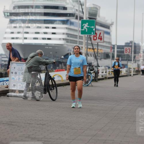 13.09.2026 - Kiel Lauf Andreas Tolksdorf http://msf.ph/oto/10419164 13.09.2026 10:08:53 Kiellinie 2913, 3, 4, 3, 7737 meine-sportfotos.de