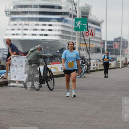 13.09.2026 - Kiel Lauf Andreas Tolksdorf http://msf.ph/oto/10419178 13.09.2026 10:08:54 Kiellinie 2913, 3, 4, 3, 7737 meine-sportfotos.de