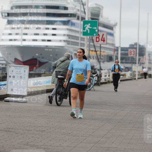 13.09.2026 - Kiel Lauf Andreas Tolksdorf http://msf.ph/oto/10419219 13.09.2026 10:08:55 Kiellinie 35, 2913, 3, 4, 3, 7737 meine-sportfotos.de