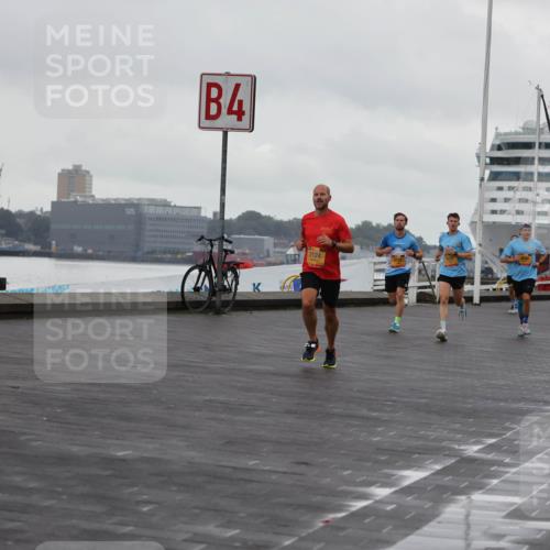 13.09.2026 - Kiel Lauf Andreas Tolksdorf http://msf.ph/oto/10419223 13.09.2026 10:57:21 Kiellinie 4, 2124, 3157, 3 meine-sportfotos.de