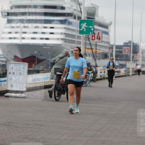 13.09.2026 - Kiel Lauf Andreas Tolksdorf http://msf.ph/oto/10419224 13.09.2026 10:08:55 Kiellinie 2913, 3, 4, 3, 7737 meine-sportfotos.de