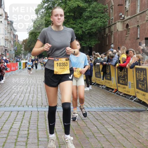 13.09.2026 - Kiel Lauf Yannick Fuchs http://msf.ph/oto/10419236 13.09.2026 09:40:46 Ziel 420, 1630, 3552, 6563, 7131, 7730, 9578, 10353, 11792, 12225, 1081, 2284, 2546, 2695, 2847, 3694, 3724, 4987, 7239, 9734, 10413, 10418, 10825, 10971, 11410, 11750, 1787, 3883, 4137, 5039, 6299, 8389, 8493, 8636, 9726, 10202, 1120, 2546, 5081, 10413, 10825, 11410, 12715 meine-sportfotos.de