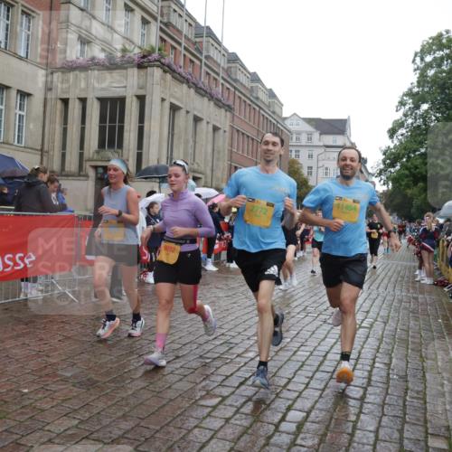 13.09.2026 - Kiel Lauf Yannick Fuchs http://msf.ph/oto/10419262 13.09.2026 10:51:28 Ziel 240, 901, 1804, 2035, 2519, 2690, 2803, 3029, 3751, 3879, 4040, 4205, 4619, 4646, 4939, 5735, 6663, 6865, 6928, 7043, 7914, 8373, 9030, 9699, 9951, 9970, 10384, 10459, 10474, 10617, 11171, 12019, 12300, 12420, 12644, 238, 251, 260, 386, 638, 680, 1442, 1758, 2247, 2672, 2730, 2772, 3873, 4106, 4258, 4259, 4271, 4273, 4354, 4745, 5525, 5999, 6293, 6557, 6948, 7013, 7469, 8464, 9007, 9092, 9689, 11454, 101, 201, 310, 1754, 2393, 2468, 3013, 4084, 5174, 7141, 715 meine-sportfotos.de