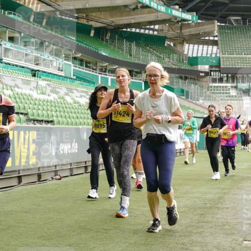 13.09.2026 - 21. swb-Marathon Bremen Michael Burmester http://msf.ph/oto/10419289 13.09.2026 10:43:33 Laufen im Stadion 10002, 10004, 10005, 10148, 10271, 10295, 10303, 10325, 10330, 10335, 10361, 10362, 10395, 10396, 10402, 10459, 10474, 10490, 10491, 10513, 10557, 10572, 10605, 10606, 10629, 10665, 10752, 10756, 10773, 10779, 10784, 10805, 10854, 10880, 10882, 10899, 10900, 10997, 10999, 11026, 11027, 11041, 11078, 11084, 11085, 11090, 11097, 11098, 11140, 11173, 11192, 11217, 11233, 11264, 11274, 11307, 11333, 11337, 11355, 11408, 11448, 11456, 11461, 11482 meine-sportfotos.de