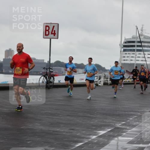 13.09.2026 - Kiel Lauf Andreas Tolksdorf http://msf.ph/oto/10419338 13.09.2026 10:57:23 Kiellinie 2124, 4, 3 meine-sportfotos.de