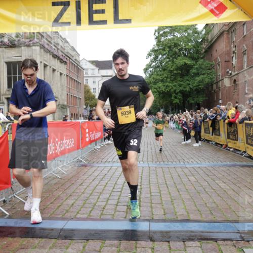 13.09.2026 - Kiel Lauf Yannick Fuchs http://msf.ph/oto/10419389 13.09.2026 09:40:58 Ziel 1630, 1787, 3883, 5039, 6299, 8389, 8493, 8636, 9578, 9726, 10202, 420, 1081, 2695, 2847, 3552, 3694, 6563, 7131, 7239, 7730, 10353, 11750, 11792, 12225, 1593, 1671, 1966, 4137, 9608, 10299, 10974, 11983, 2284, 2695, 3694, 3724, 4987, 9734, 10418, 10971 meine-sportfotos.de
