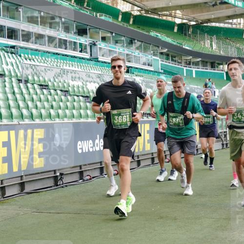 13.09.2026 - 21. swb-Marathon Bremen Michael Burmester http://msf.ph/oto/10419425 13.09.2026 13:21:03 Laufen im Stadion 258, 351, 423, 441, 464, 601, 620, 704, 782, 851, 1060, 1066, 1094, 1129, 1158, 1177, 1316, 1344, 1409, 1439, 1446, 1518, 1676, 1697, 1729, 1756, 1808, 1815, 1846, 1916, 2010, 2028, 2064, 2139, 2201, 2258, 2278, 2349, 2394, 2395, 2414, 2417, 2437, 2501, 2519, 2533, 2551, 2588, 2626, 2652, 2694, 2695, 2736, 2756, 2793, 2828, 2886, 2954, 2995, 3004, 3010, 3017, 3018, 3022, 3034, 3035, 3036, 3037, 3059, 3070, 3074, 3102, 3116, 3139, 3144, 3225, 3243, 3263, 3264, 3310, 3315 meine-sportfotos.de
