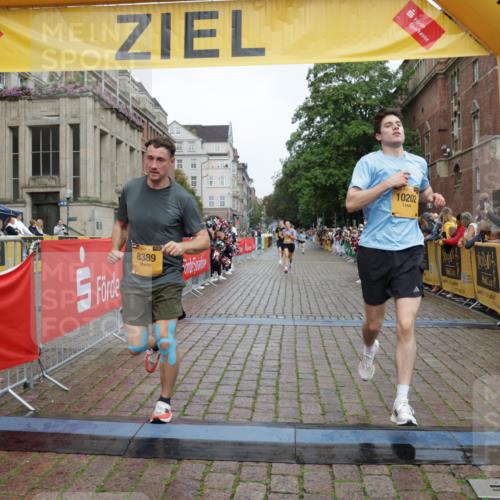 13.09.2026 - Kiel Lauf Yannick Fuchs http://msf.ph/oto/10419447 13.09.2026 09:41:02 Ziel 1593, 1787, 3883, 4137, 5039, 6299, 8389, 8493, 8636, 9726, 10202, 420, 1081, 1630, 2847, 3552, 6299, 6563, 7131, 7239, 7730, 8636, 9578, 10353, 11750, 11792, 12225, 1671, 1966, 9608, 10299, 10974, 11645, 11983, 2284, 2695, 3694, 4987 meine-sportfotos.de