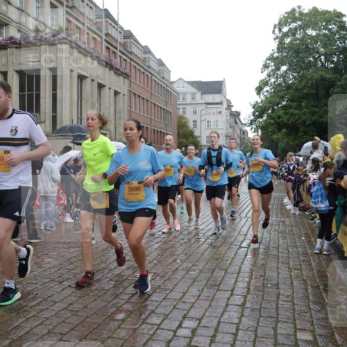 13.09.2026 - Kiel Lauf Yannick Fuchs http://msf.ph/oto/10419449 13.09.2026 10:51:40 Ziel 101, 201, 310, 1231, 1568, 1754, 1804, 1890, 2393, 2468, 2470, 2519, 2690, 2783, 3013, 3440, 4084, 4613, 4646, 4939, 5174, 5441, 6177, 6367, 6928, 7141, 7204, 7740, 8197, 8373, 8625, 8627, 9265, 9970, 10384, 10440, 11079, 11332, 11551, 12135, 12420, 12755, 238, 240, 251, 260, 386, 638, 680, 901, 1758, 2035, 2247, 2672, 2730, 2803, 3029, 3751, 3873, 3879, 4040, 4205, 4258, 4259, 4271, 4619, 5525, 5735, 5999, 6293, 6663, 6865, 6948, 7043, 7914, 8373, 8464, 9007, 9030, 23 meine-sportfotos.de