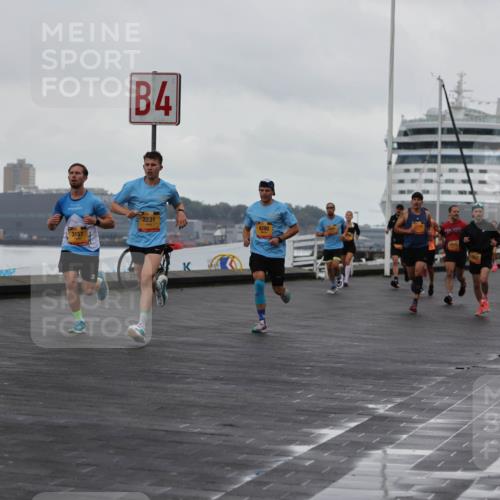13.09.2026 - Kiel Lauf Andreas Tolksdorf http://msf.ph/oto/10419462 13.09.2026 10:57:25 Kiellinie 4, 3157, 2231, 4280, 3 meine-sportfotos.de